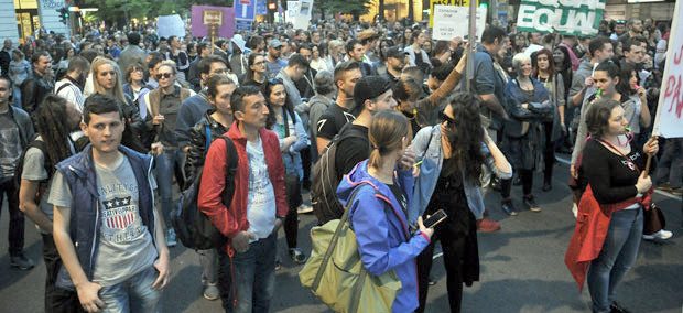 Настављени протести у Београду